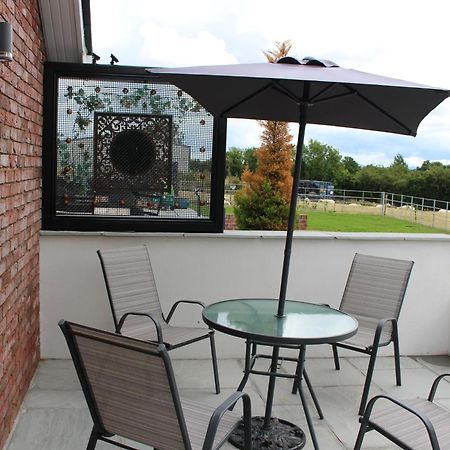 Contemporary Countryside Home Dromore  Bagian luar foto