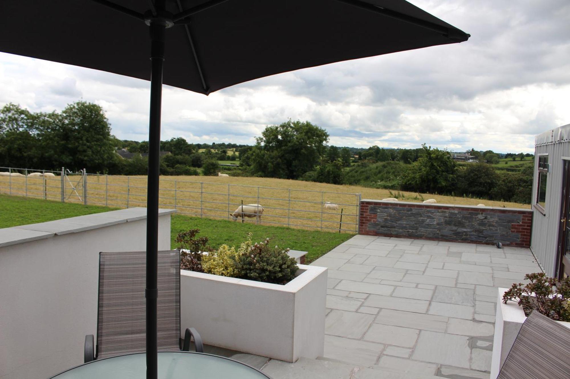 Contemporary Countryside Home Dromore  Bagian luar foto